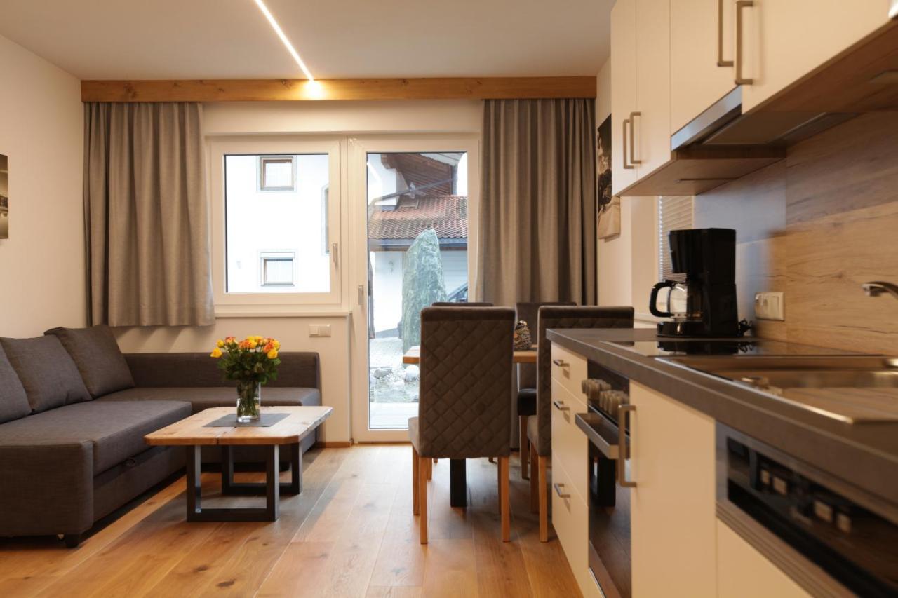 בוכן Tiroler Ferienwohnungen Haus Petra מראה חיצוני תמונה
