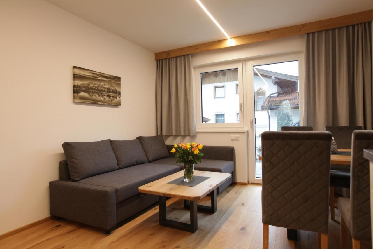 בוכן Tiroler Ferienwohnungen Haus Petra מראה חיצוני תמונה